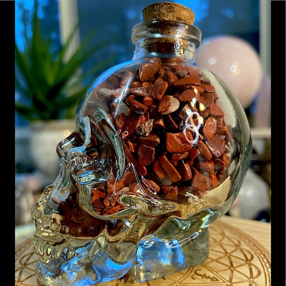 Other - 💥SALE💥 Glass Skull Bottle Filled With Red Jasper Chips!